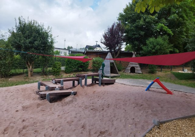 NEU Spielplatz 4